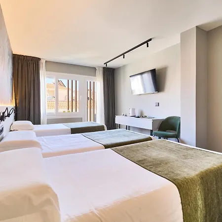 Sol Y Miel Hotel 2*